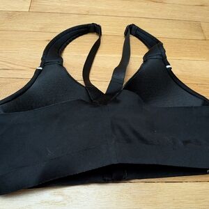 Victoria's Secret Women's Black Sports Bra